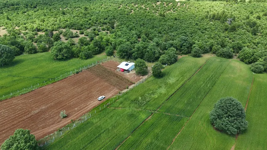 Arazinin yüksekten görünümü
